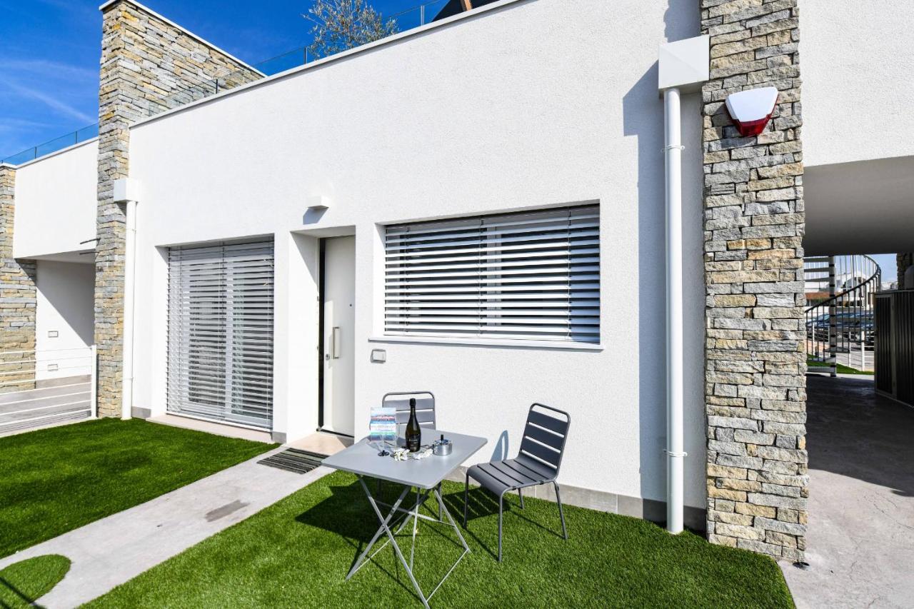 Villette Dolci Luxury Homes Peschiera del Garda Exterior photo