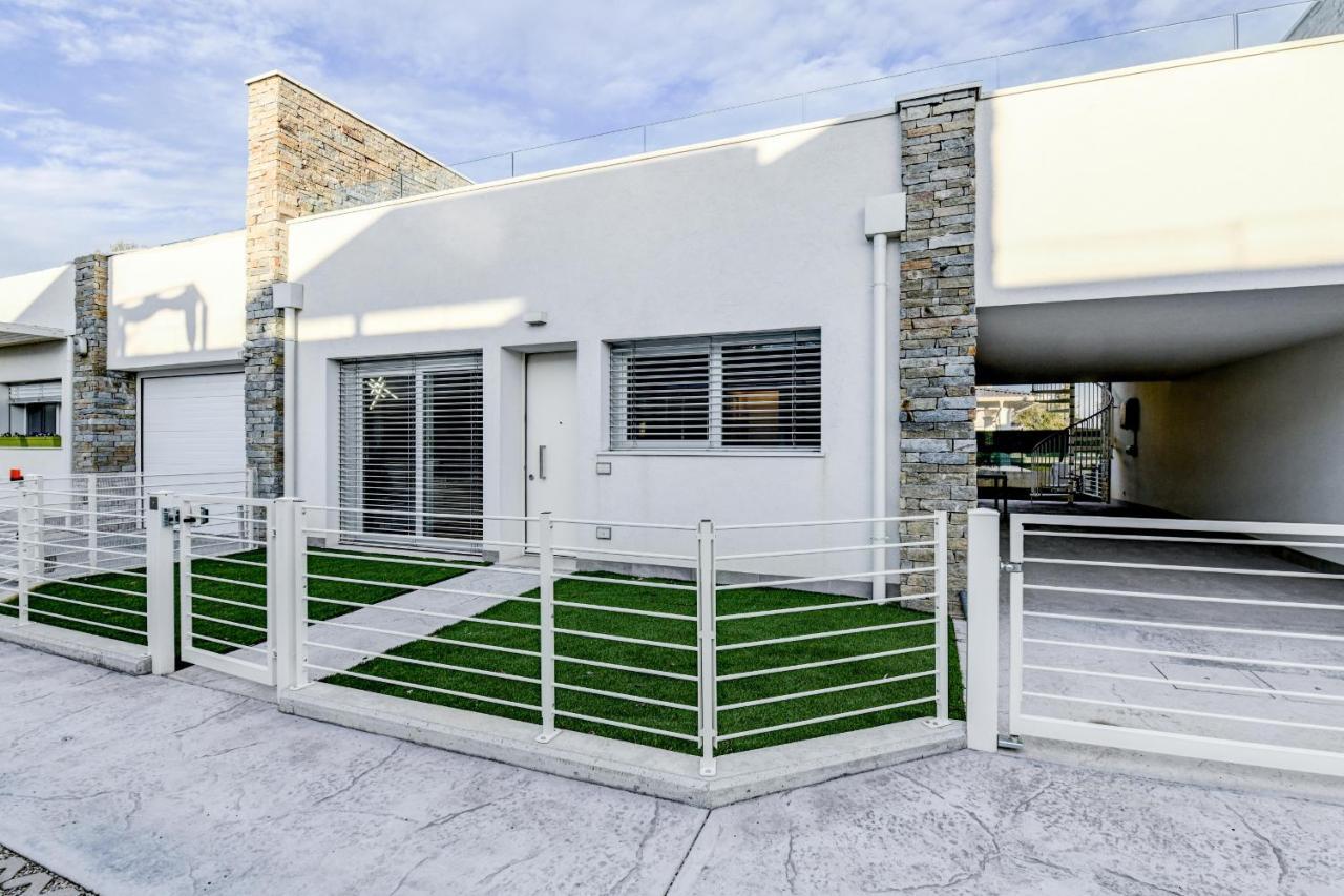 Villette Dolci Luxury Homes Peschiera del Garda Exterior photo