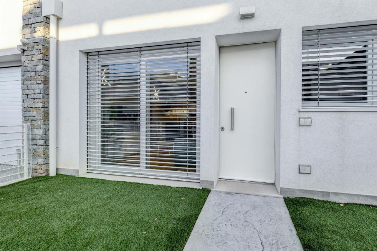 Villette Dolci Luxury Homes Peschiera del Garda Exterior photo